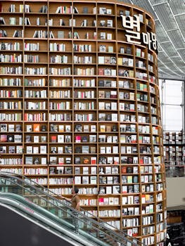 Expansive library with towering bookshelves in Seoul's Starfield Library.